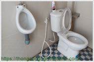 Cách thông bồn cầu bị tắc bằng nước nóng hiệu quả