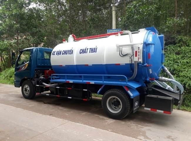 Dịch vụ th&ocirc;ng bồn cầu Tr&iacute; Bảo với đội ngũ nh&acirc;n vi&ecirc;n tận t&igrave;nh