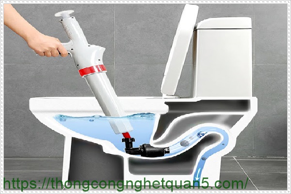 Th&ocirc;ng cống nh&agrave; tắm an to&agrave;n